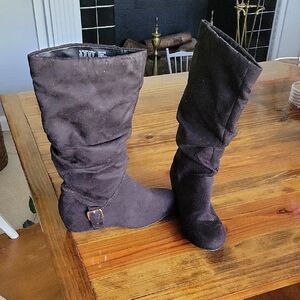 Stylish Black Suede Heeled Boots